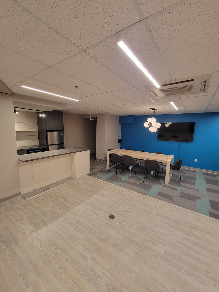 110 Parkway — view 8