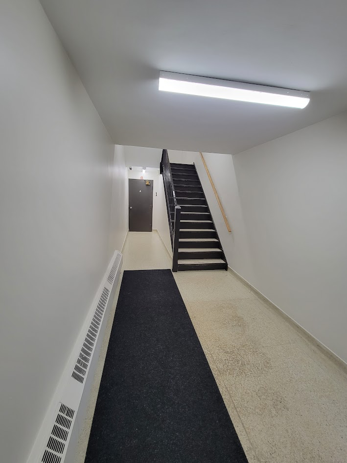 110 Parkway — view 6