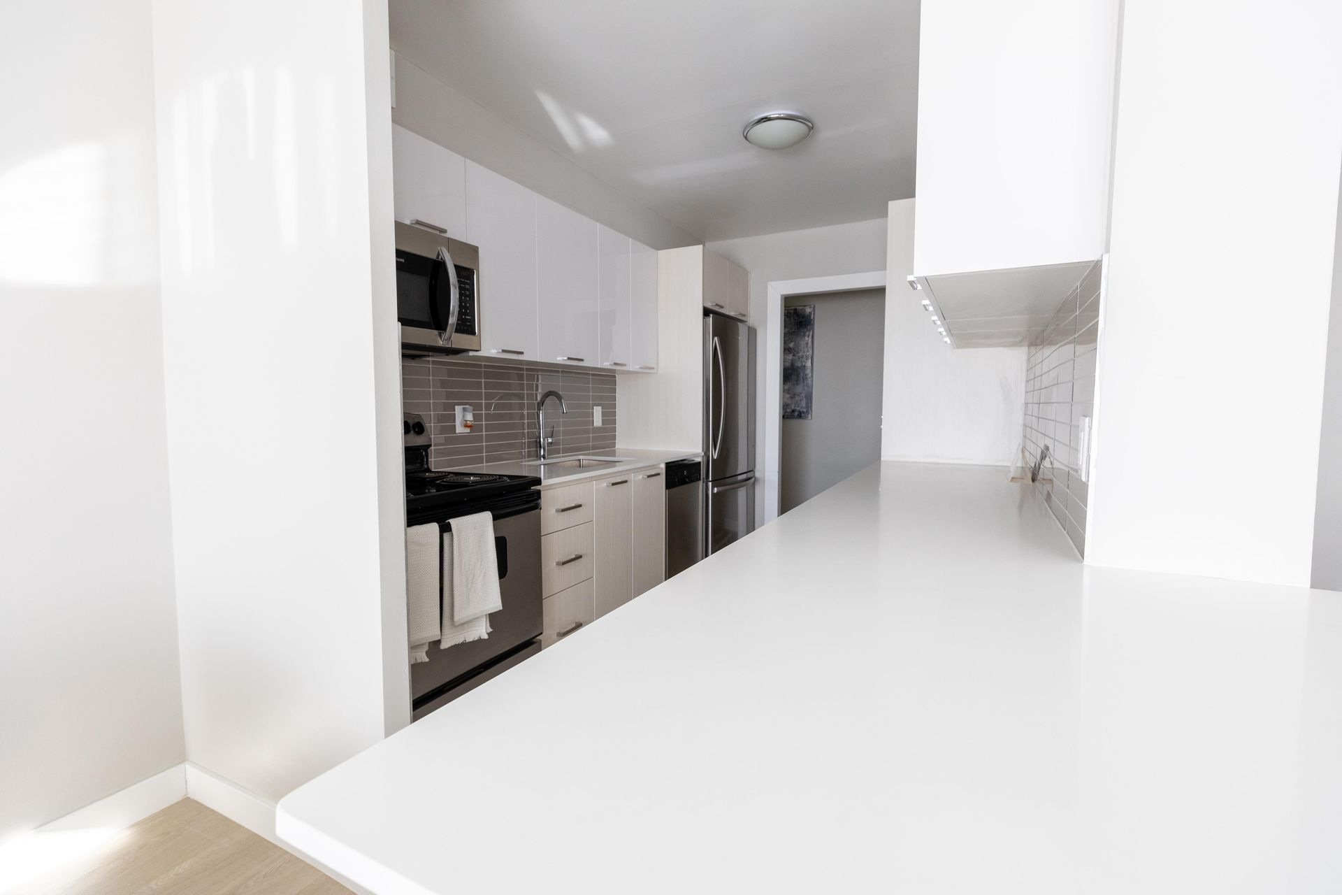210 Markland — view 6