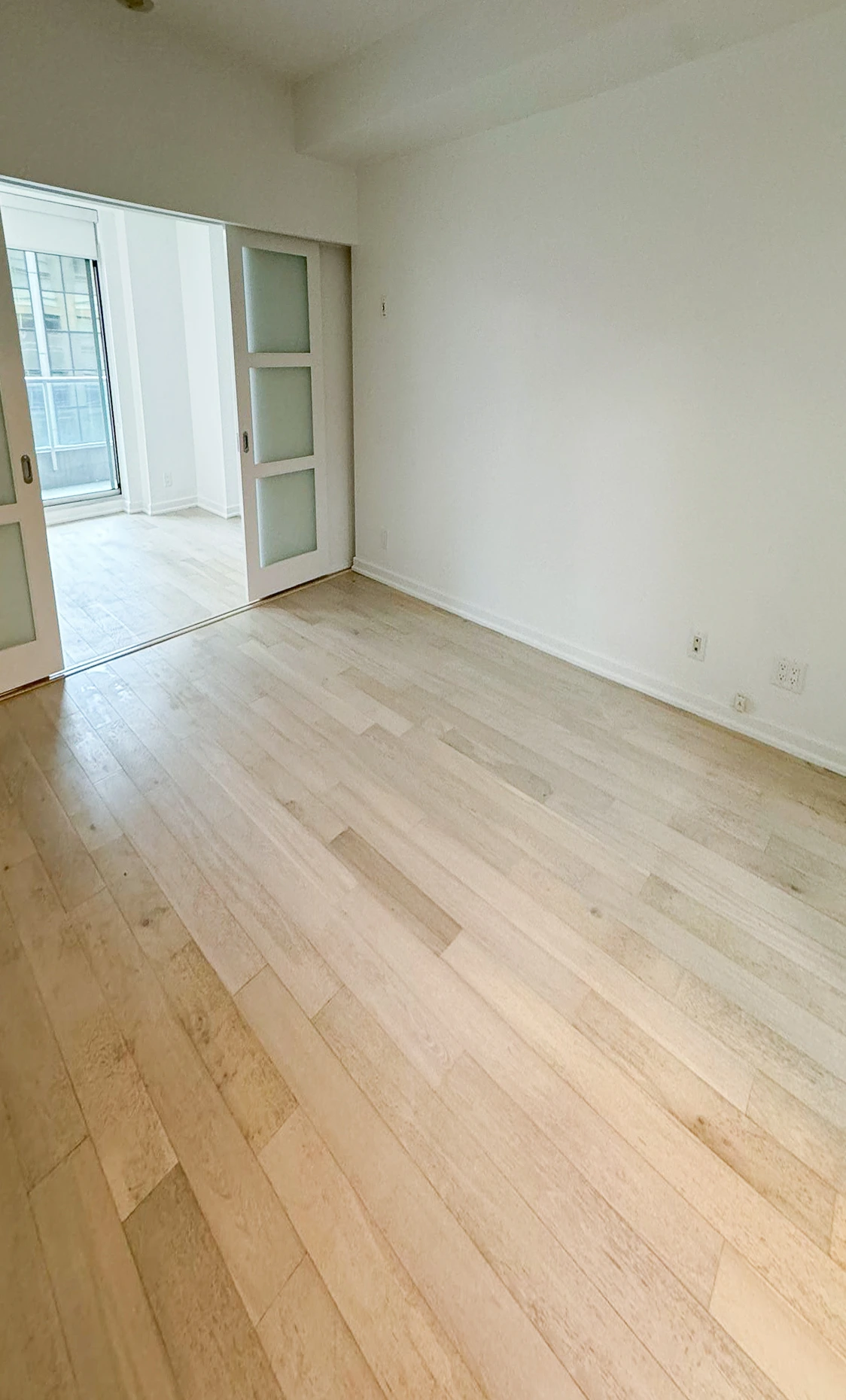 61 Yorkville — view 6