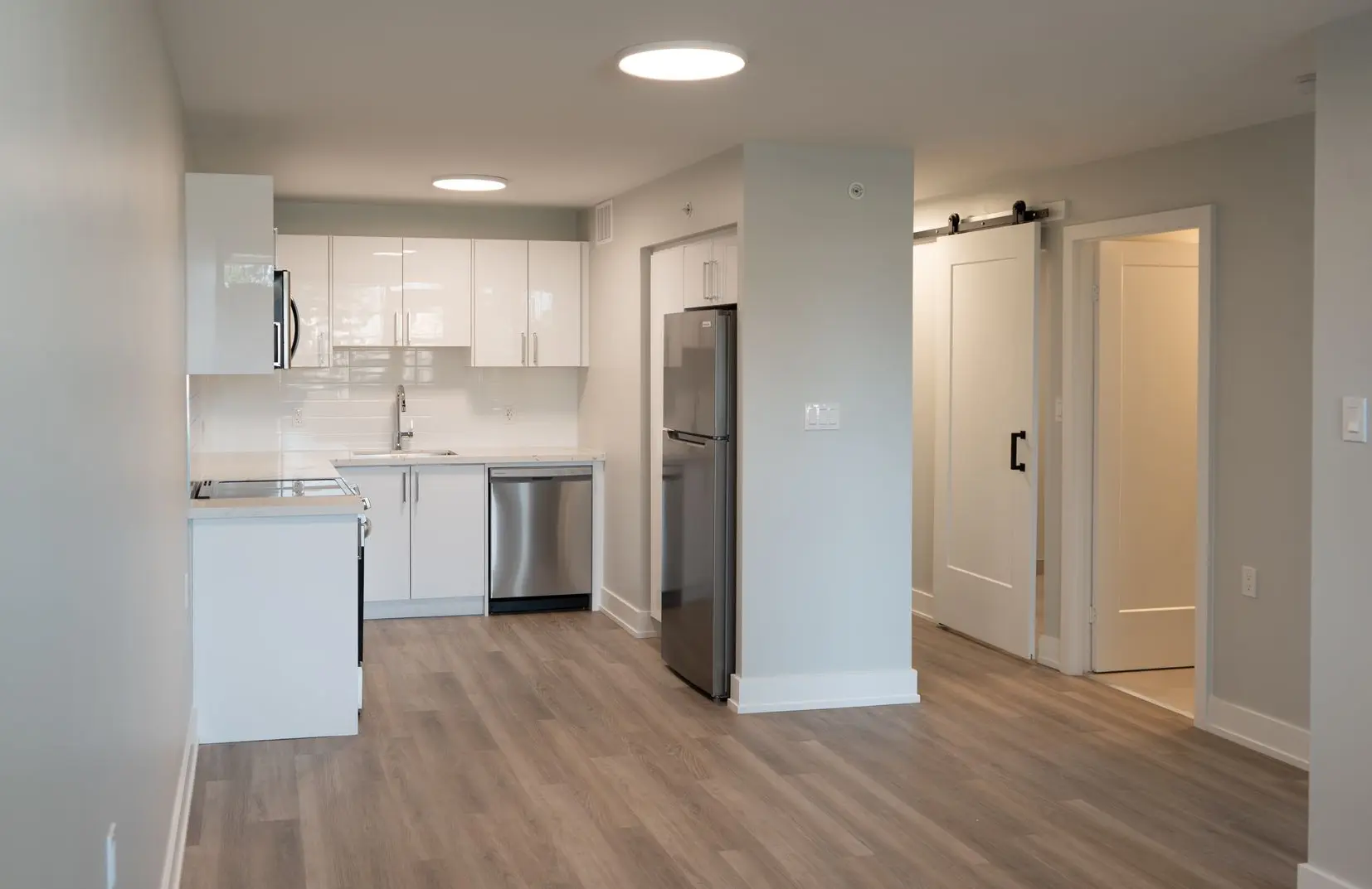 6521 Glen Erin — Minto Apartments