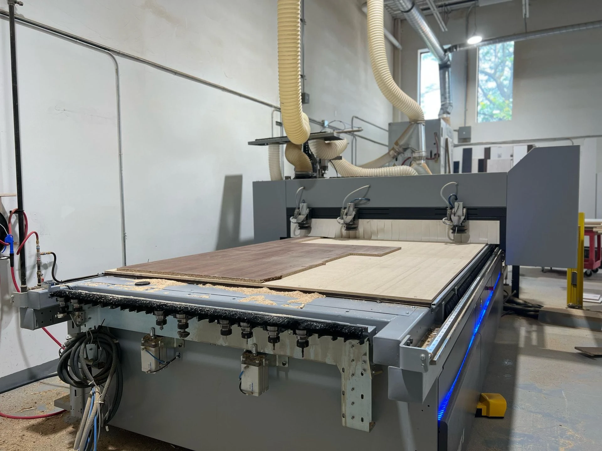 Workshop & Factory Space - SCG Millwork Inc. — view 3